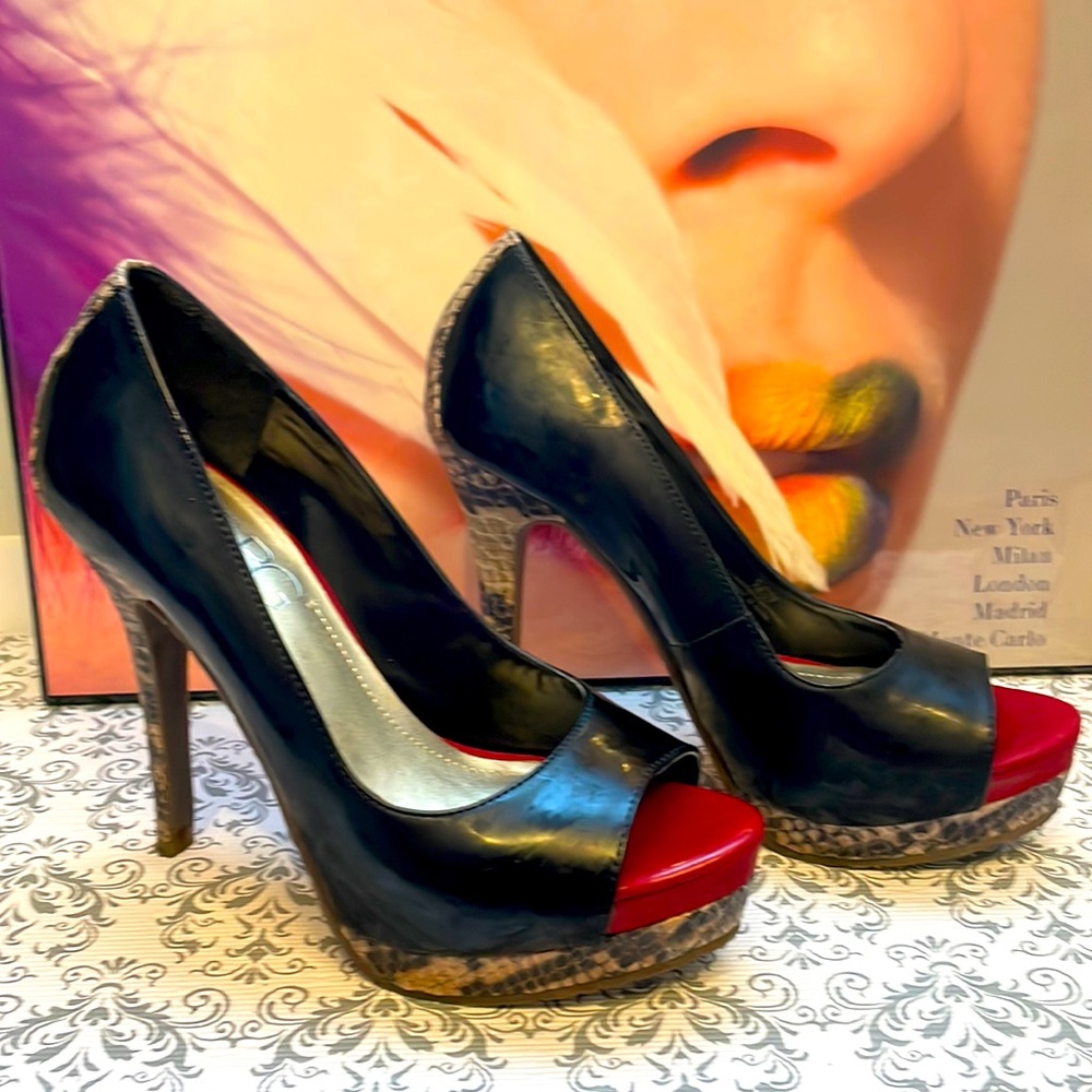 BCBG black peep toe platform heels